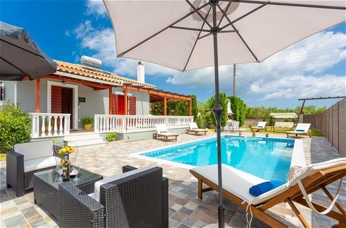 Foto 10 - Villa Mansion With Private Pool