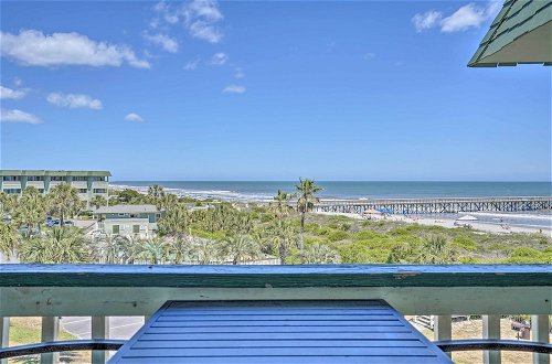Foto 25 - Isle of Palms Beachfront Condo w/ Balcony & Pool