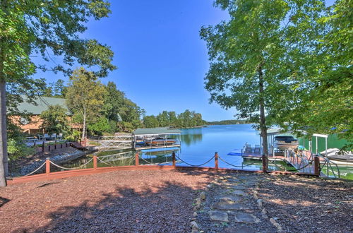 Photo 5 - Beautiful Lake Keowee Home w/ Boat Dock & Kayaks