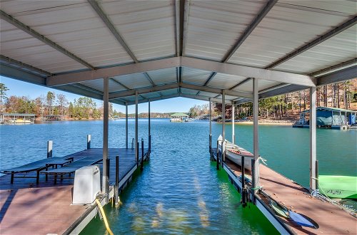 Foto 37 - Beautiful Lake Keowee Home w/ Boat Dock & Kayaks