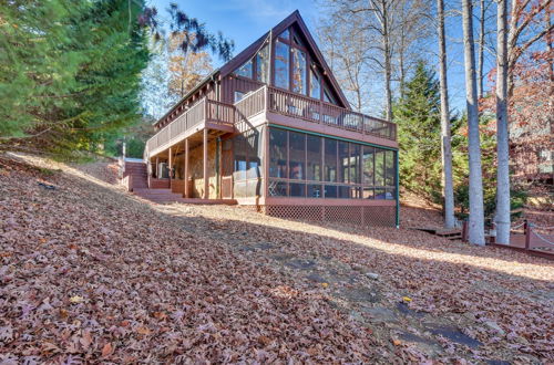 Photo 21 - Beautiful Lake Keowee Home w/ Boat Dock & Kayaks