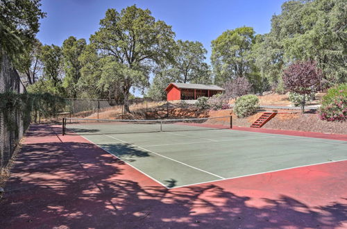 Photo 35 - Luxe Auburn Hideaway w/ Tennis Court & Views