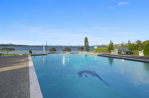 Photo 58 - Magnificent Beachfront Mansion - Pool