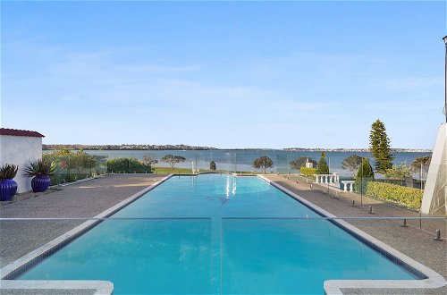 Photo 60 - Magnificent Beachfront Mansion - Pool
