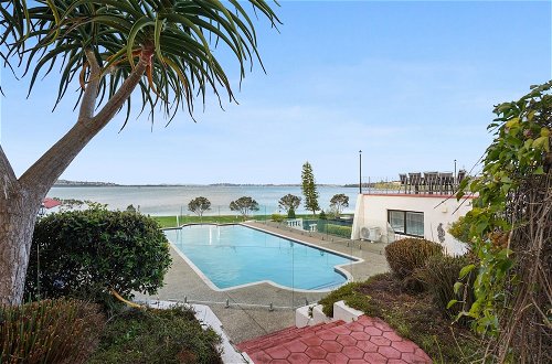 Photo 62 - Magnificent Beachfront Mansion - Pool