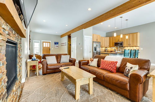 Photo 19 - Convenient Fraser Townhome w/ Hot Tub, Near Hikes