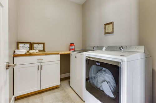 Photo 2 - Convenient Fraser Townhome w/ Hot Tub, Near Hikes