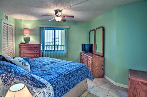 Foto 5 - Ocean-view Condo w/ Balcony on Daytona Beach