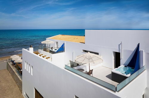 Foto 50 - Rodo Seafront Villa with private pool