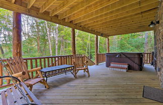 Photo 3 - 'serenity Now' Cabin w/ Fire Pit + Game Room