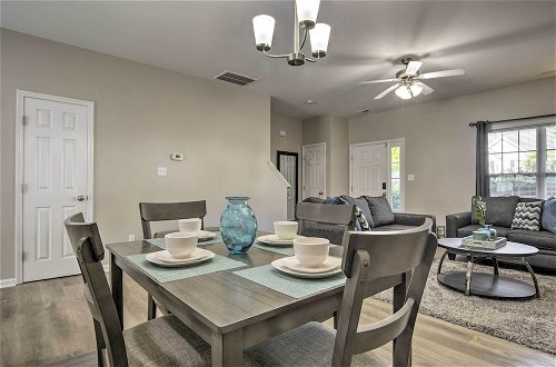 Foto 10 - Pet-friendly Family Townhome w/ Private Patio
