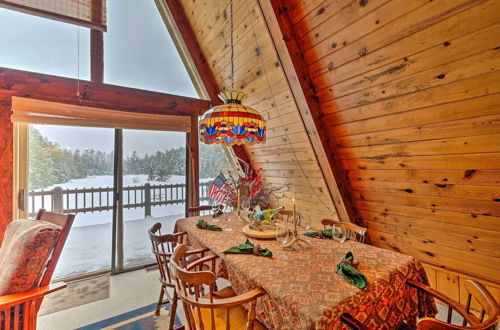 Photo 10 - Lakefront Bolton Alderbrook Chalet w/ Fire Pit