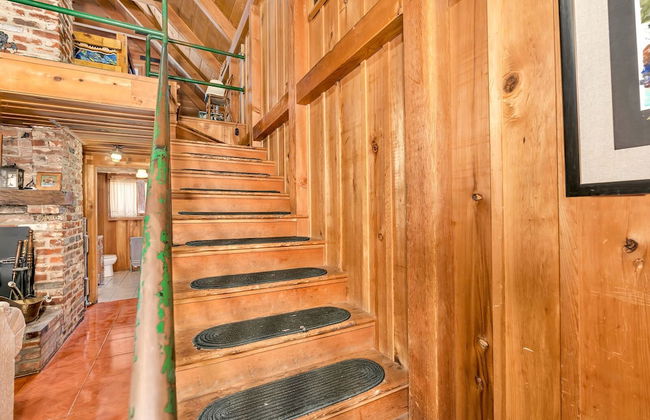 Rustic Knotty Pine - Minutes to the Water! - Foto 21