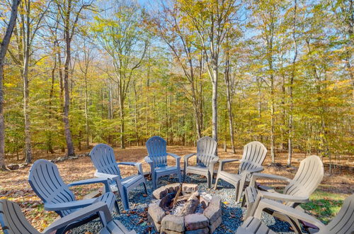 Photo 22 - Spacious & Serene Lake Ridge Retreat w/ Game Room