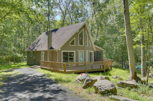 Photo 23 - Bushkill Mountain Getaway w/ Community Amenities