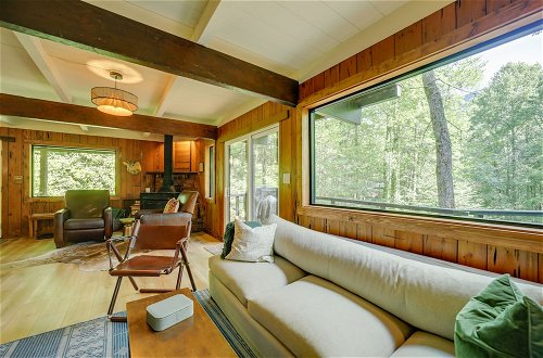 Foto 18 - Sapphire Treehouse Cabin w/ Views, Deck, Fireplace