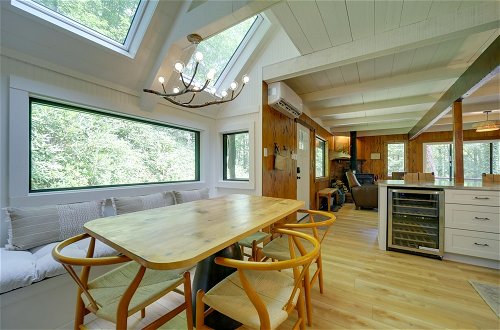 Foto 12 - Sapphire Treehouse Cabin w/ Views, Deck, Fireplace