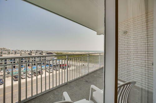 Photo 15 - Wildwood Condo: Ocean-view Balcony, Walk to Beach