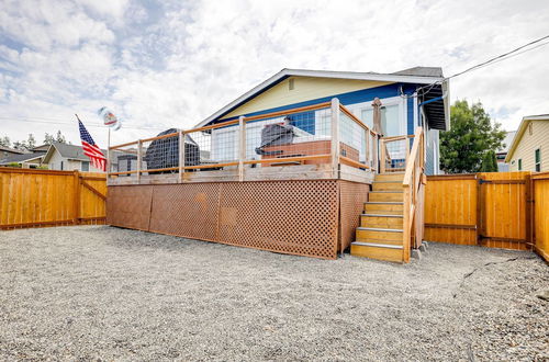 Photo 3 - Dog-friendly Anacortes Retreat w/ Shared Hot Tub