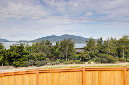 Foto 22 - Dog-friendly Anacortes Retreat w/ Shared Hot Tub