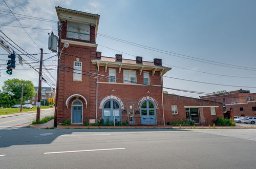 Photo 14 - Downtown Winston-salem Condo w/ Private Library