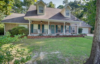 Foto 1 - Charming Diamondhead Home w/ Private Yard