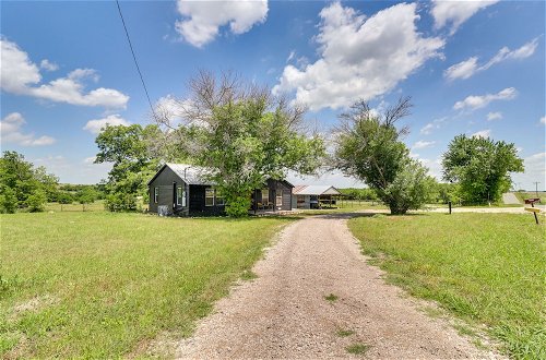 Foto 9 - Starlite Ranch: 2 Acres w/ Scenic Views, Near Waco