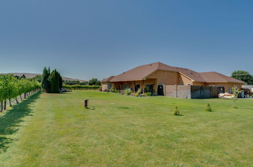 Photo 21 - West Richland Home w/ Vineyard & Mountain Views