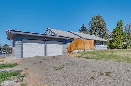 Photo 30 - Yakima Home Rental: Seasonal Outdoor Pool, Hot Tub