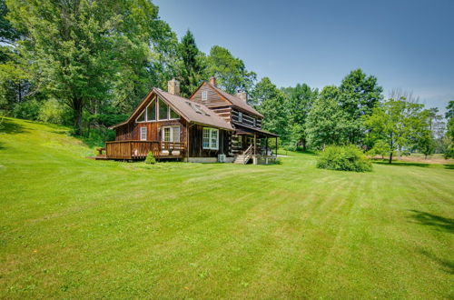 Foto 18 - Historic Morrisdale Area Cabin w/ Deck & Fireplace