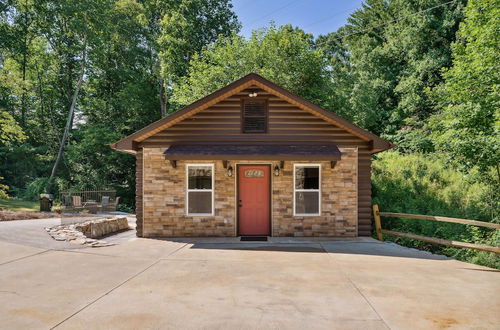 Photo 9 - Hickory Hideaway: Patio Paradise w/ Community Pool