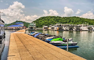 Photo 2 - Center Hill Lake Rental: Steps to Hurricane Marina