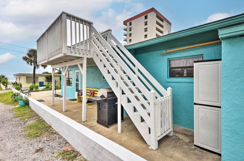 Foto 15 - Beach House Retreat w/ Deck - Steps to Ocean