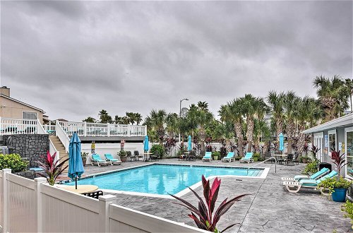 Foto 22 - Romantic Galveston Retreat: Bay View, Pool Access