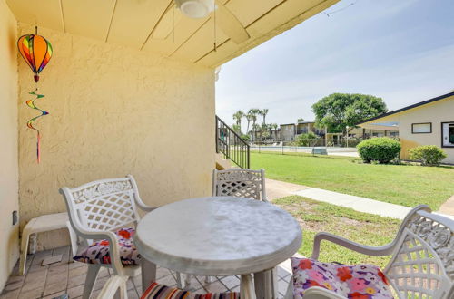 Photo 13 - Sunny Florida Condo: 4 Mi to Gulf Islands Seashore