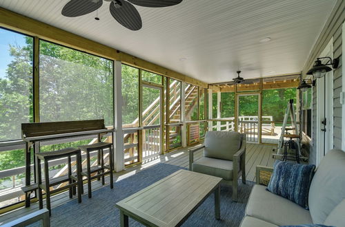 Photo 32 - Lakefront Scottsville Retreat w/ Private Dock