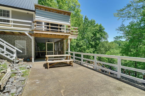 Photo 38 - Lakefront Scottsville Retreat w/ Private Dock