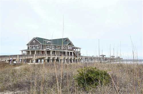 Photo 25 - High-end Canalfront Paradise w/ Dock & Kayaks