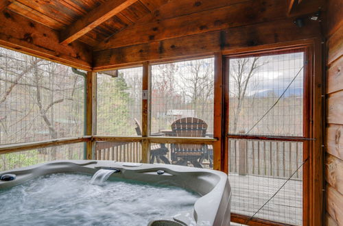 Photo 15 - Smoky Mountains Cabin w/ Hot Tub, Deck & Views