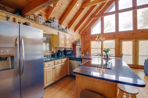 Photo 27 - Smoky Mountains Cabin w/ Hot Tub, Deck & Views