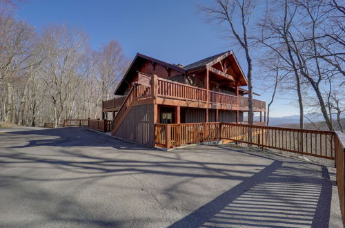 Photo 28 - Elegant Beech Mountain Home w/ Mountain Views