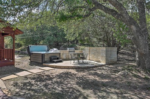 Foto 23 - Dripping Springs Cabin With Hill Country Views
