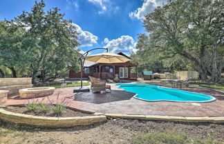 Foto 1 - Dripping Springs Cabin With Hill Country Views