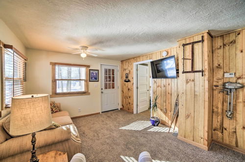 Photo 17 - Peaceful Marquette Cottage w/ Sunroom