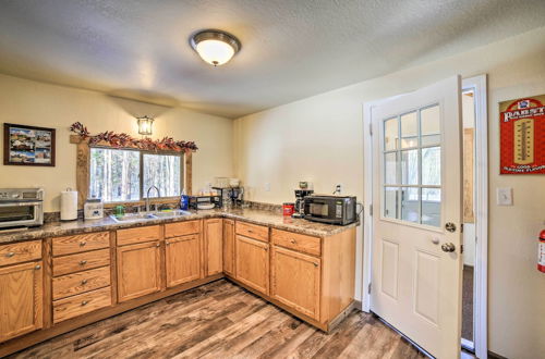 Photo 3 - Peaceful Marquette Cottage w/ Sunroom