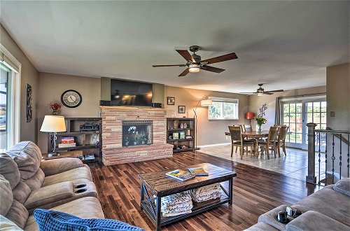 Foto 5 - Family-friendly Home w/ Back Yard & Game Room
