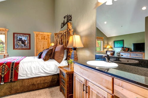 Photo 17 - Timber Wolf Lodge 2 Bedrooms TWL-12C by KBM