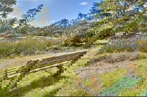 Foto 17 - Spectacular Ocean View Retreat w/ Private Beach