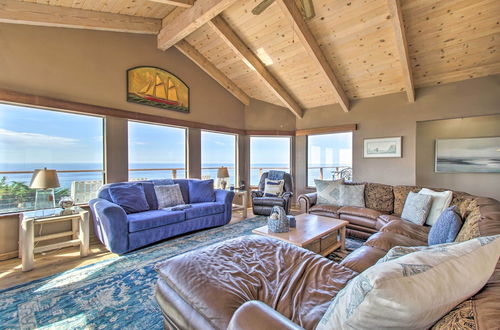 Photo 11 - Spectacular Ocean View Retreat w/ Private Beach