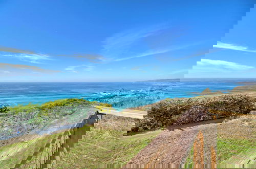 Foto 25 - Spectacular Ocean View Retreat w/ Private Beach